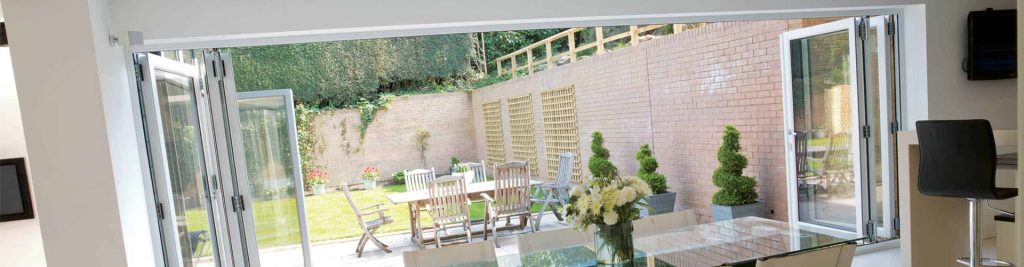 aluminium bi-fold door in woodley