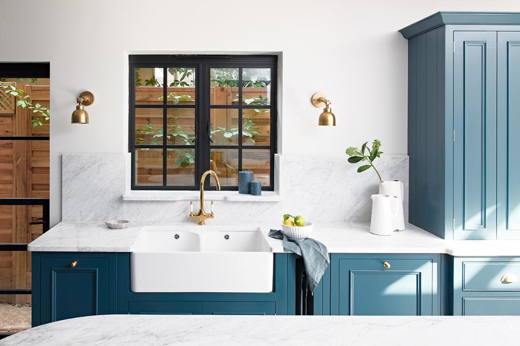 Steel Look Windows and Crittall Look Windows: Understanding the Differences