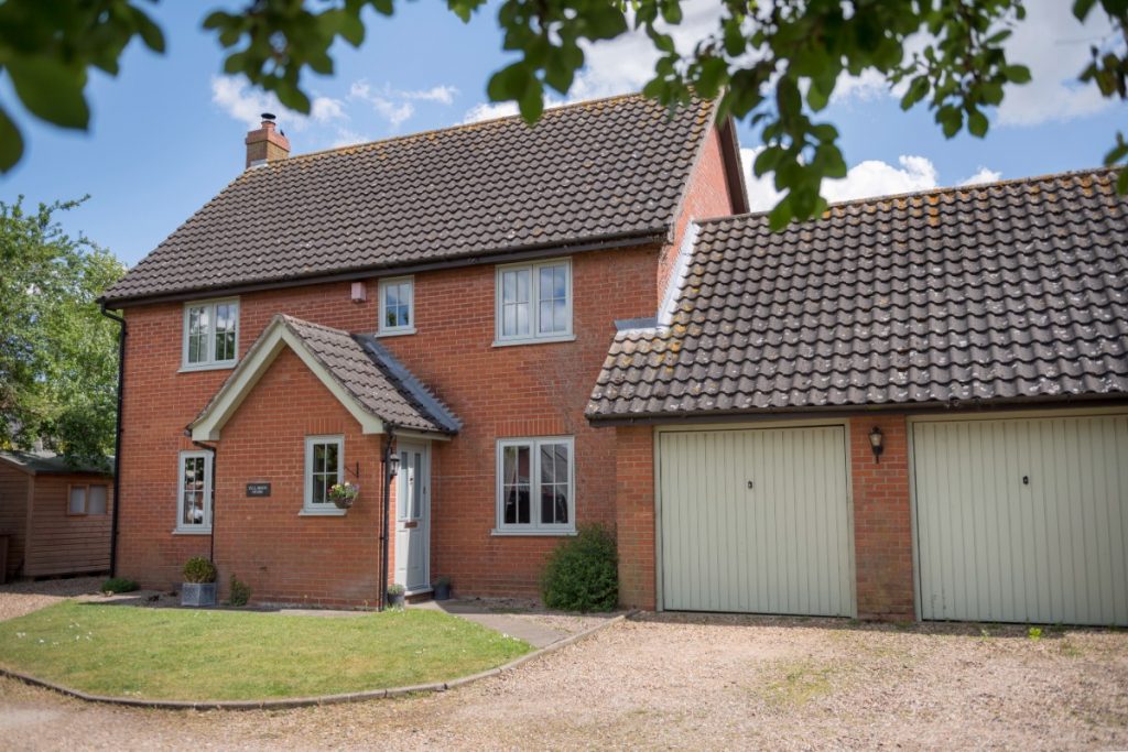 R7 Windows House Thames Valley